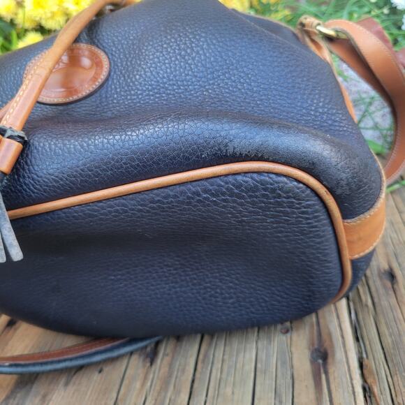 Dooney & Bourke Embossed Leather Drawstring Shoulder Bag Bicolor - Picture 3 of 12